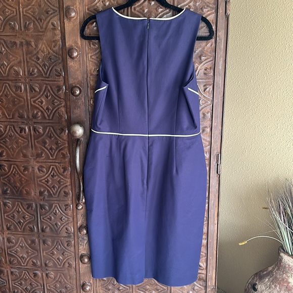 Banana Republic navy dress—size 10 - Picture 5 of 6